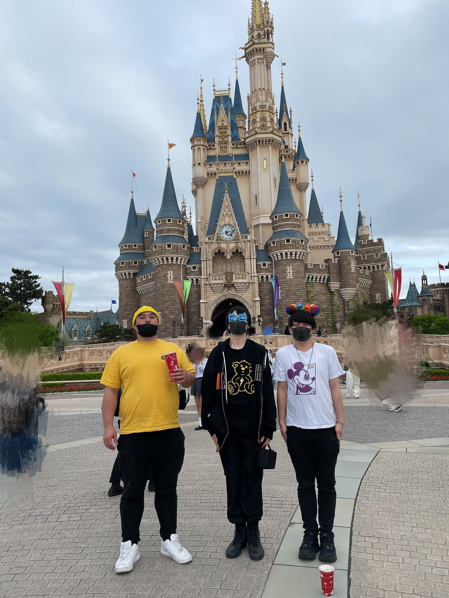 تويتر ポケカメン ちょこらび على تويتر 男3人でディズニーランド行ってきました T Co Bk39fjq2ak