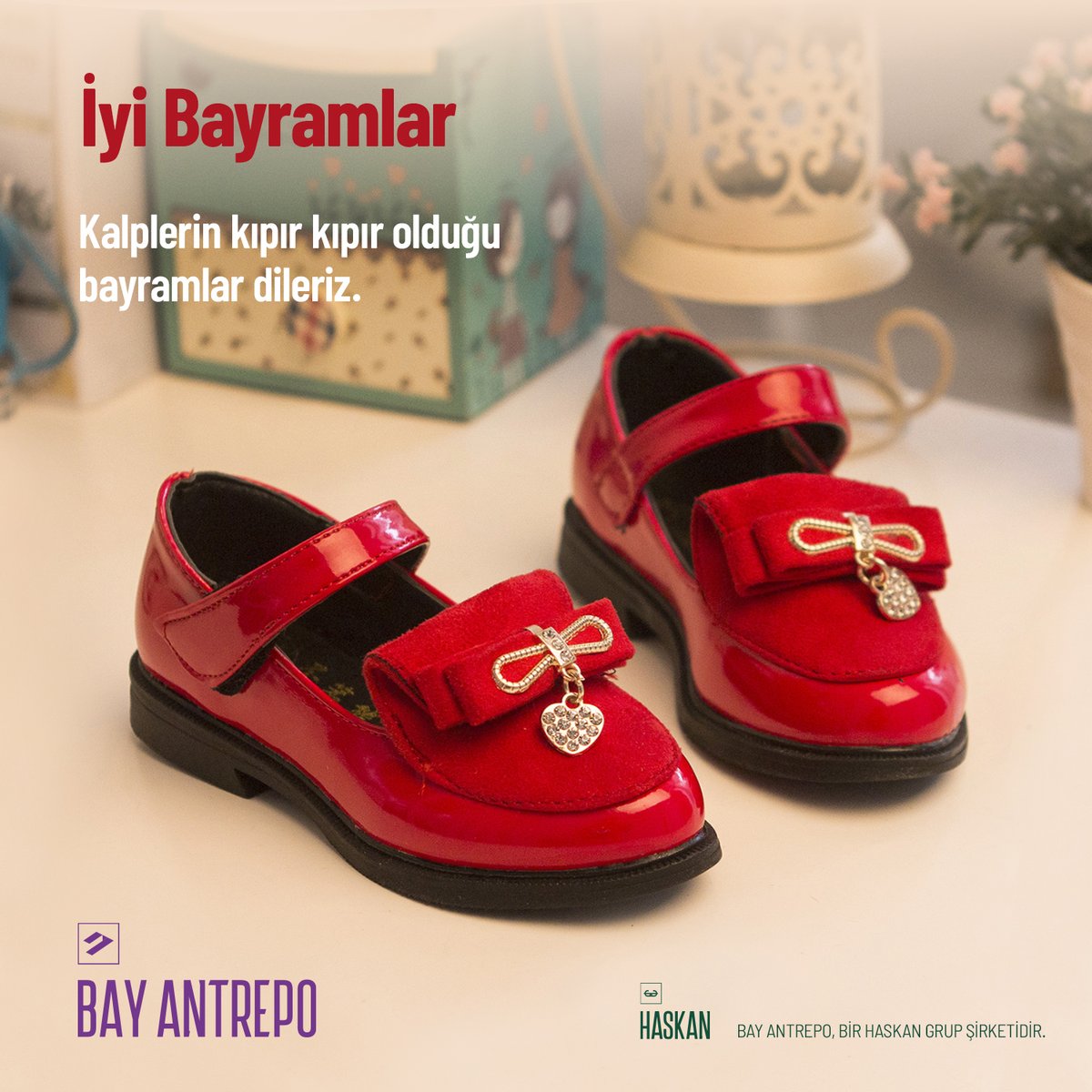 En çok da çocuklara gelir bayram. Çünkü bayram en çok onları sevindirir, mutlu eder.
Tüm çocukların güldüğü, kalplerin kıpır kıpır olduğu bir bayram olsun…
Bayramınız kutlu olsun…

#Haskan #RamazanBayramı #ŞekerBayramı