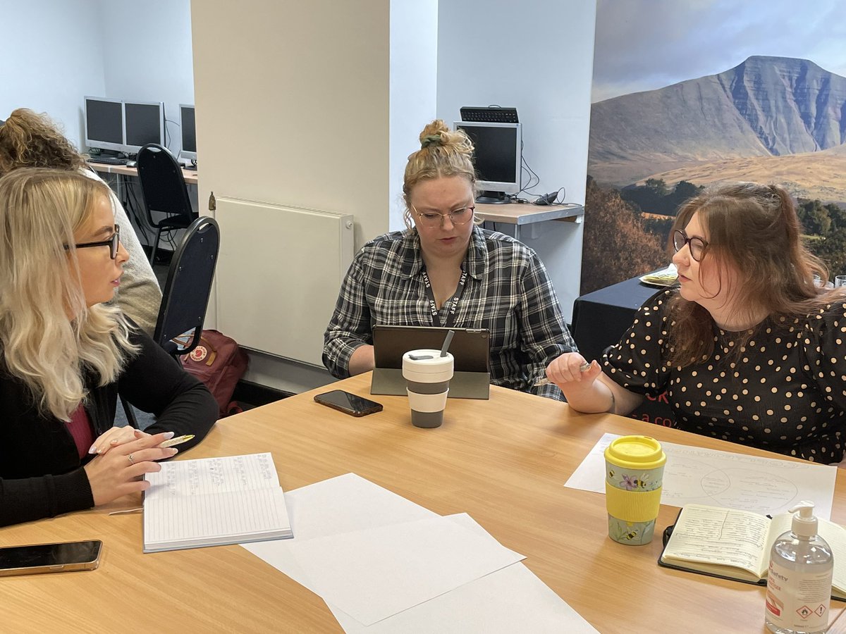 allysonhand's tweet photo. So lovely to hold our first School Led Training day in person post pandemic. Looking at collaboration. @crickhowellhs @ITEcardiffmet @chs_miss https://t.co/zXW5Wi0c2E