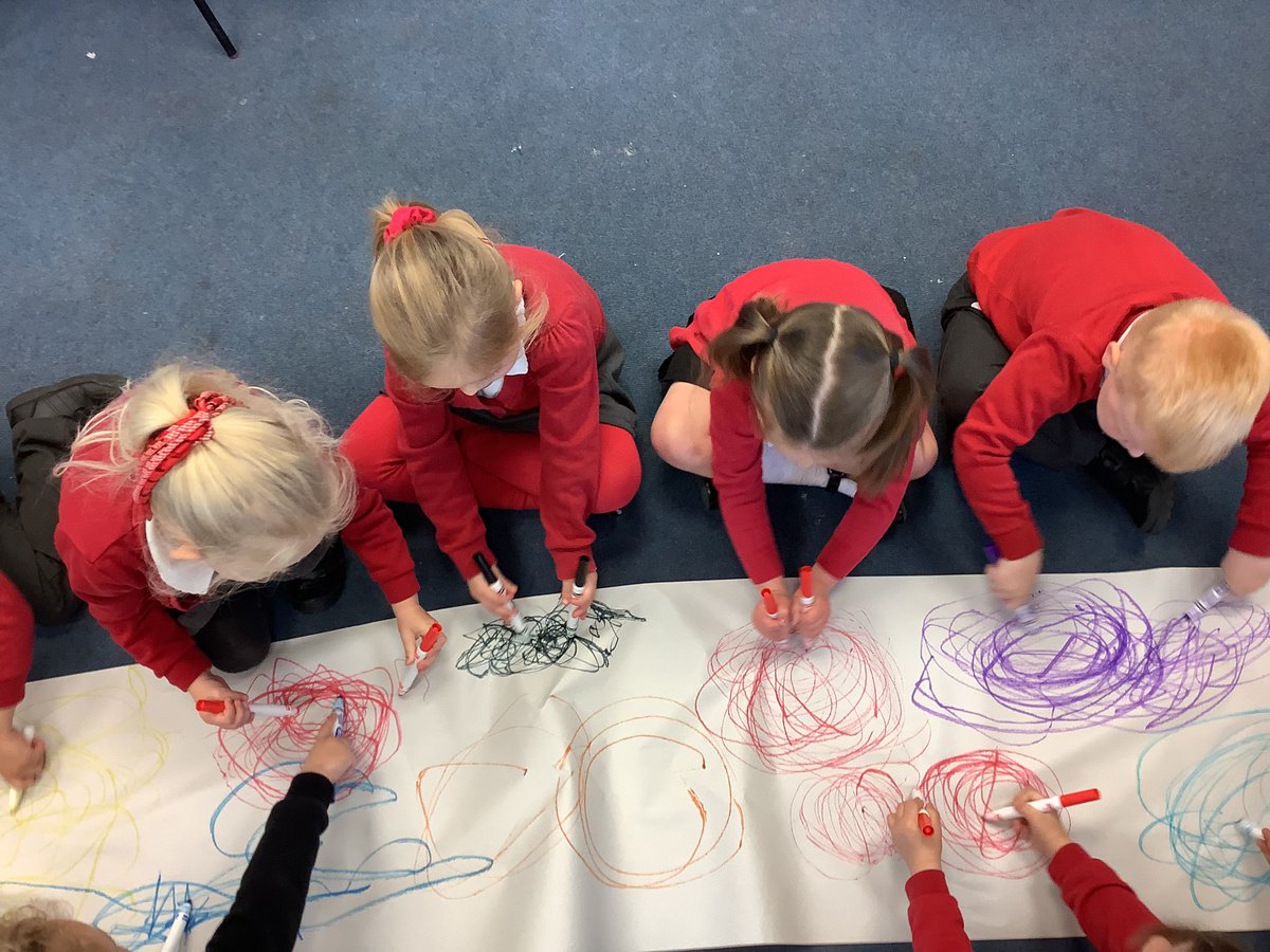 NurseryOPS's tweet photo. Squiggle wiggle this morning to get us moving and our brains working!
#squigglewiggle #earlywriting https://t.co/yfmDB4ehUg
