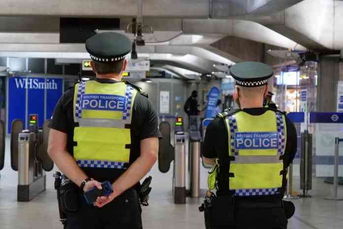 Wearetheukdsa's tweet photo. "Public do not believe government will tackle crime"
Home Office documents indicate that the public do not believe government ministers’ promises to tackle crime. Read more below...
https://t.co/NmSw41JrEx
#UKDSA #security #crime #homeoffice https://t.co/FSODoYXyif