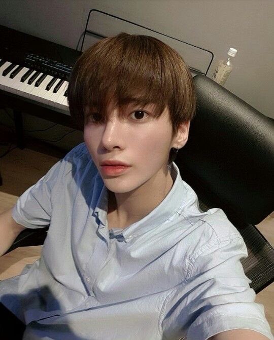 Tyunsbsf's tweet photo. Brown haired taehyun💓💓💗💗💞💗💖💞💖💕💓💕💓💖💕💖💞💓💓💓💗💖💘💘💘💘💘💓💓💓💓💞💗💗💞💖💞💖💘💗💗💕💗💓💗💗💗 https://t.co/IeNhKbwLIw