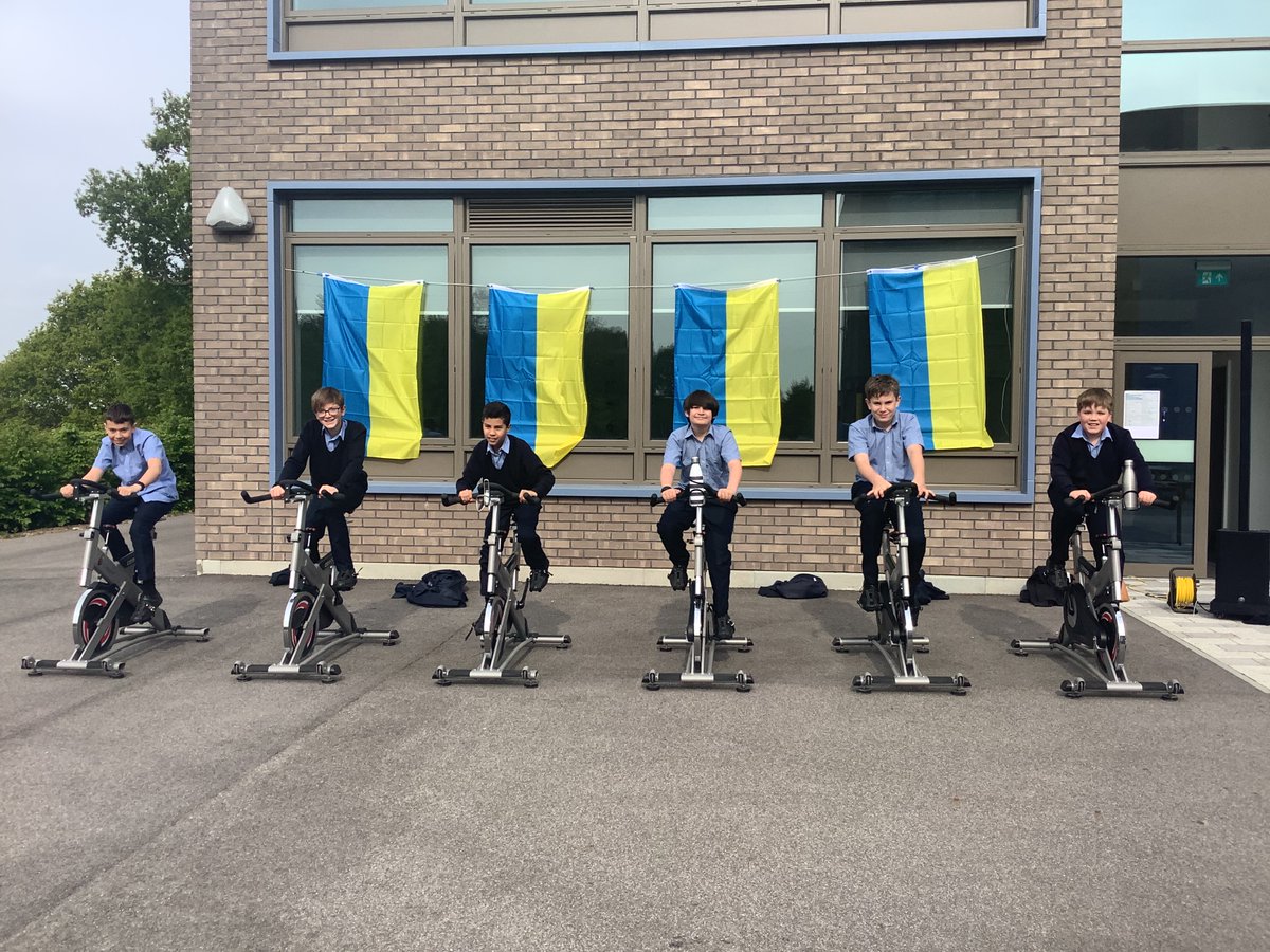 SSTMaidstone's tweet photo. 1 hour down, lots more to go #kenttokyiv! Go #TeamSST! Don't forget you can donate via our Evolve public shop here: https://t.co/Xy0THvt8iS https://t.co/BIIEWuZmhc