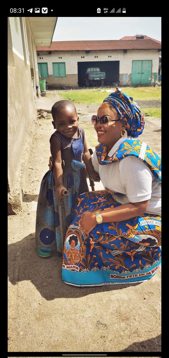 PrinceIlunga14's tweet photo. Bon jeudi à ma grande soeur @AngusiYvette, l'image d'une femme forte de la République. https://t.co/vkkPVGKFYB