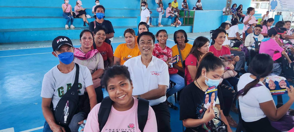 KaBongLabog's tweet photo. Magandang hapon, dumaan muna kami sa Quezon Summit for Clean and Honest Election— maganda ang naging talakayan dahil pinag-usapan rin namin dito ang people's agenda kung nagbahagi saan ang mga kababayan natin sa Quezon ng kanilang mga isyu!

#37LABOGsaSenado
#QuezonIsPink https://t.co/3aeWzdfT52