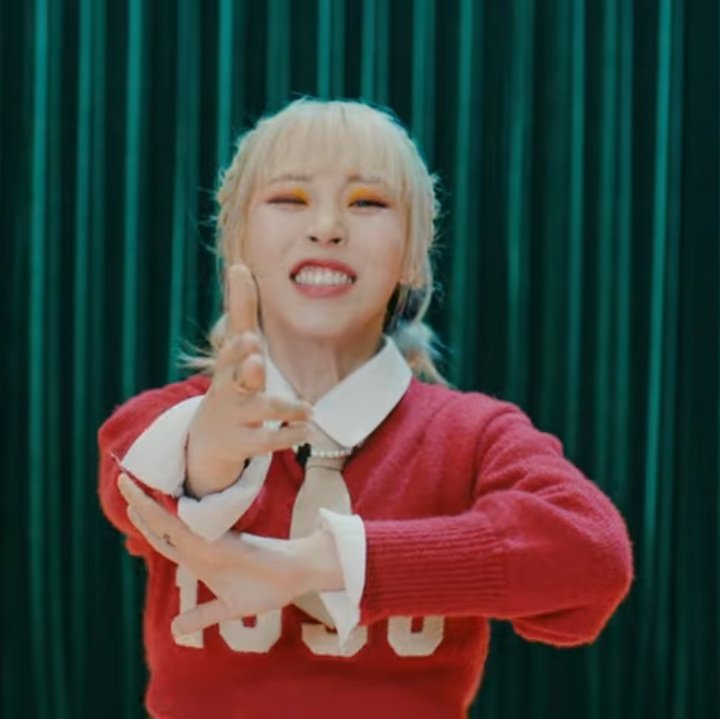 AlwaysMoonsun's tweet photo. No more " cute is not my concept" SHE NAILED IT!

I KEEP SMILING WATCHING THE MV. THE SONG IS SO CATCHY IT SOUNDS "SOTY" OMG BYUL 😭😭

MOONBYUL IS CHEESE
#Cheese_in_the_Trap
#MOONBYUL https://t.co/shbn7YFKsZ