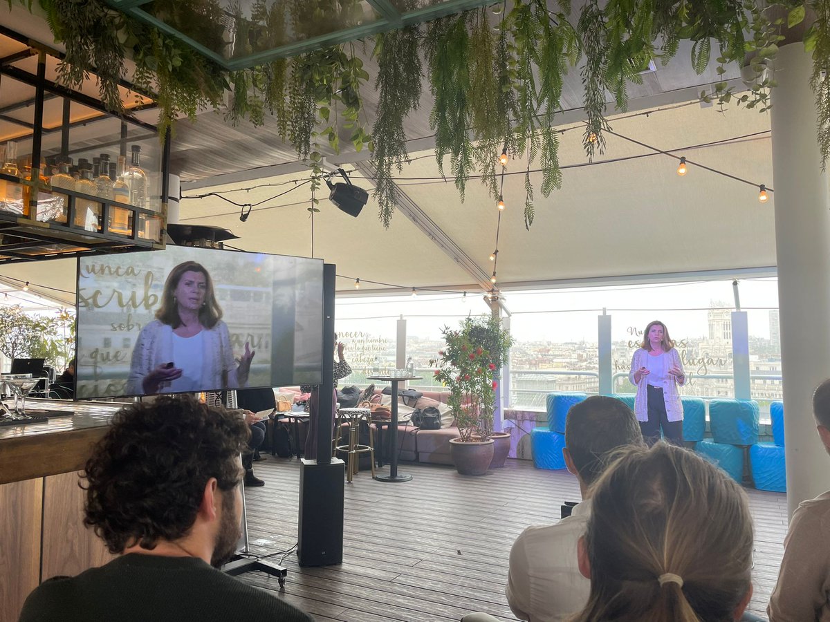SmartmeAnalytic's tweet photo. ⚡️EMPEZAMOS!! #DIGITALCONSUMERBYGENERATION
Acceso al streaming: https://t.co/mCaZjQdJBb
#Madrid #streaming #peoplebased https://t.co/HTL9lAbpxF