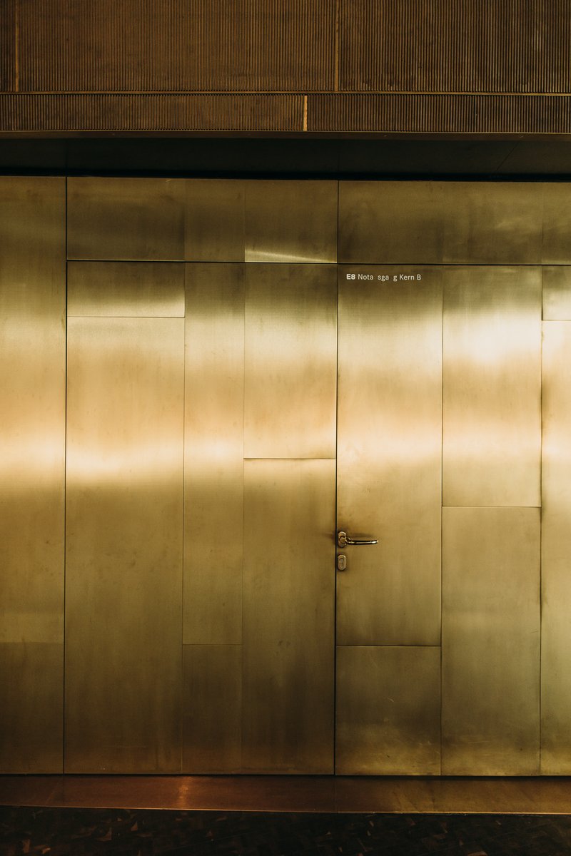 UNStudio_Arch's tweet photo. The past, present and future of Mercedes-Benz - and the community it inspires - all intersect in our design of the Mercedes-Benz Museum.
Below are some of our favourite detail shots of the building.
For more: https://t.co/5luykg3n7F
Photos: Eva Bloem
#communitymonth https://t.co/ZE1bwG7ezk