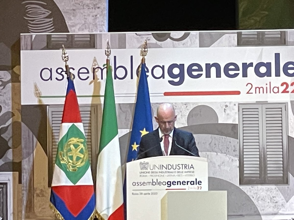 Cisl_Lazio's tweet photo. Assemblea Unindustria Lazio Teatro Opera #Roma 
Coppotelli:Bene annuncio #Zingaretti sospensione SIN Valle del Sacco decisa da Regione con il Governo.Condividiamo con il Presidente Camilli che occorre sbloccare iter burocratici che frenano sviluppo investimenti caso #Catalent https://t.co/OJATzB3pwg