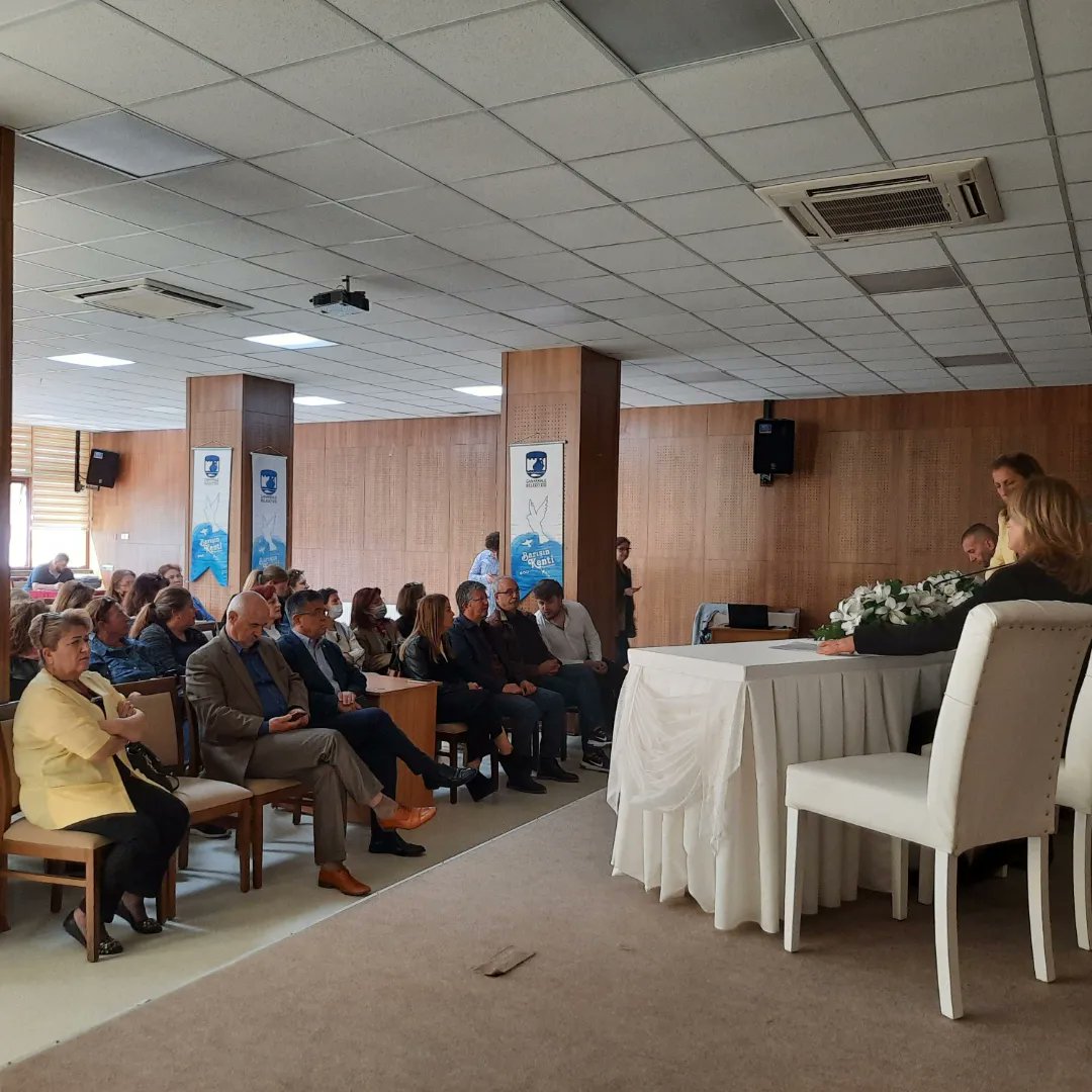 CanakkaleKoop's tweet photo. S.S. Çanakkale Troida Kadın Girişimi Üretim ve İşletme Kooperatifi'nin olağan genel kuruluna katıldık.Kadın emeğini değerli kılan,ilimizin marka mahsüllerini dayanışma içinde marka ürünlere dönüştüren kooperatifimize önlerindeki uzun yolda başarılar dileriz 😊 @farm17s #Çanakkale https://t.co/EkuckPMitp