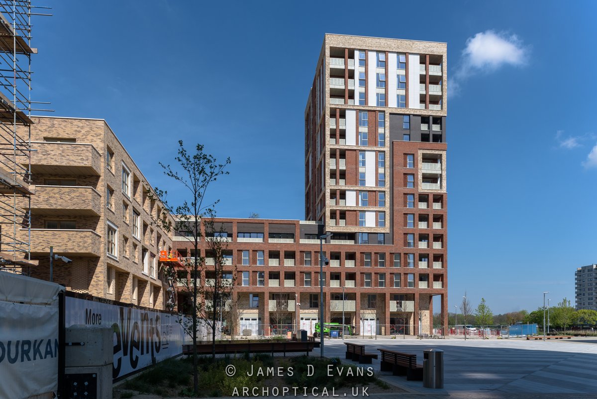 Archoptical tweet media