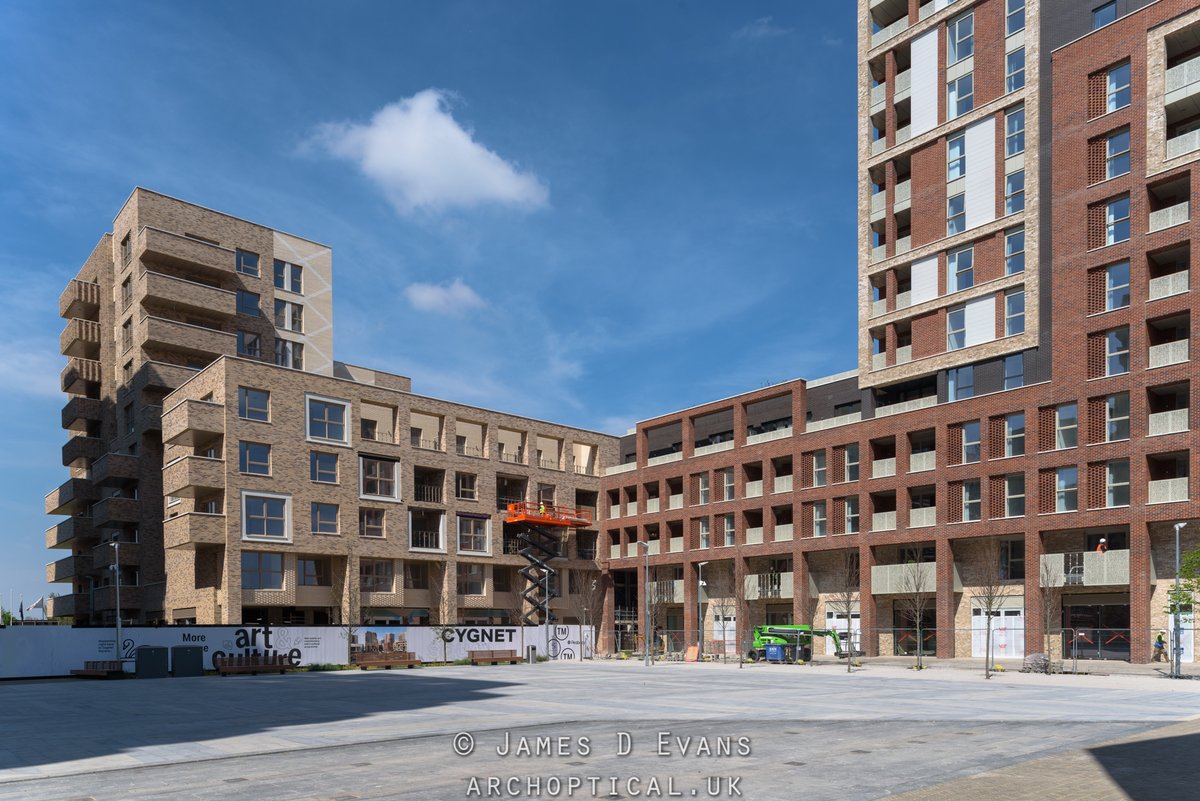 Archoptical tweet media