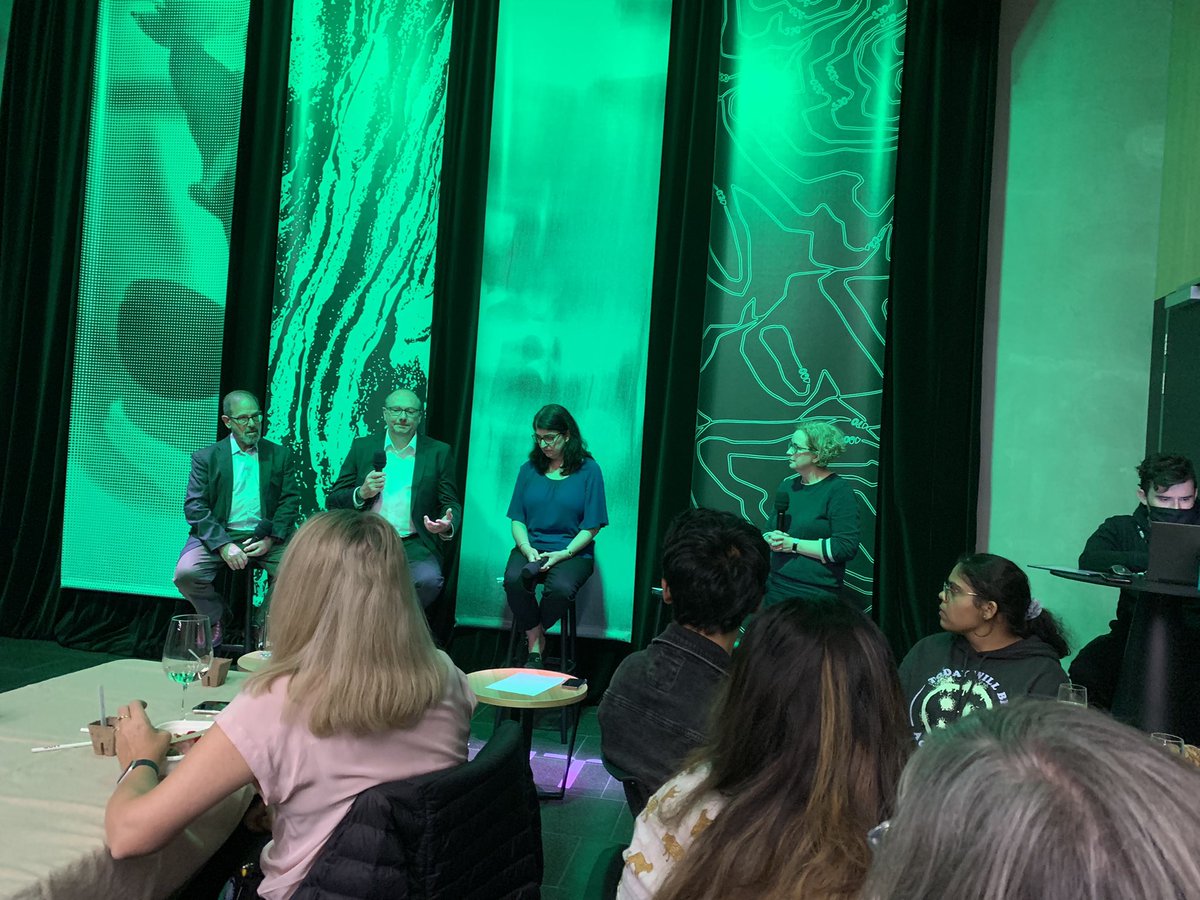 DrAnneSharp's tweet image. First MOD Ethos session for the year. Reflecting on organic food, farming practices and food security. Packed house.@MOD_museum @UniversitySA