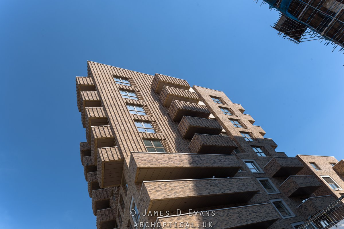 Archoptical tweet media