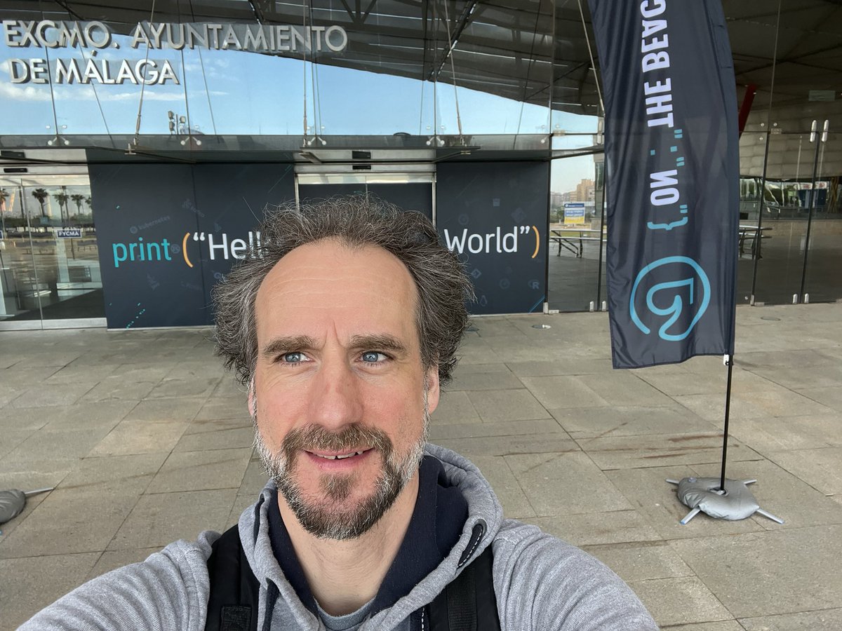 LeanderReimer's tweet image. print(„Hello World“) @jotb22 @qaware #CloudNativeNerd  #Java