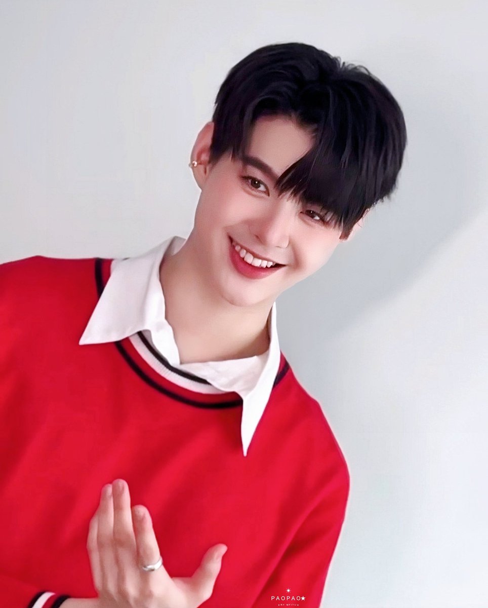 嗷呜🐉

<a href="/Saint_sup/">Saintsup 🎬</a> 
#Minger