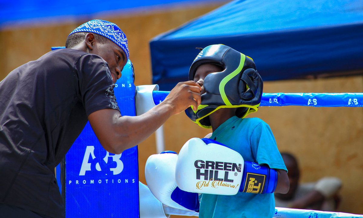 FistsofHopeUG's tweet photo. Always be there to help in chasing their dreams, because talent is God given.
#FistsofHope @MoreThanJustBoxing
@AnBPromotions https://t.co/7X1WO85v9W