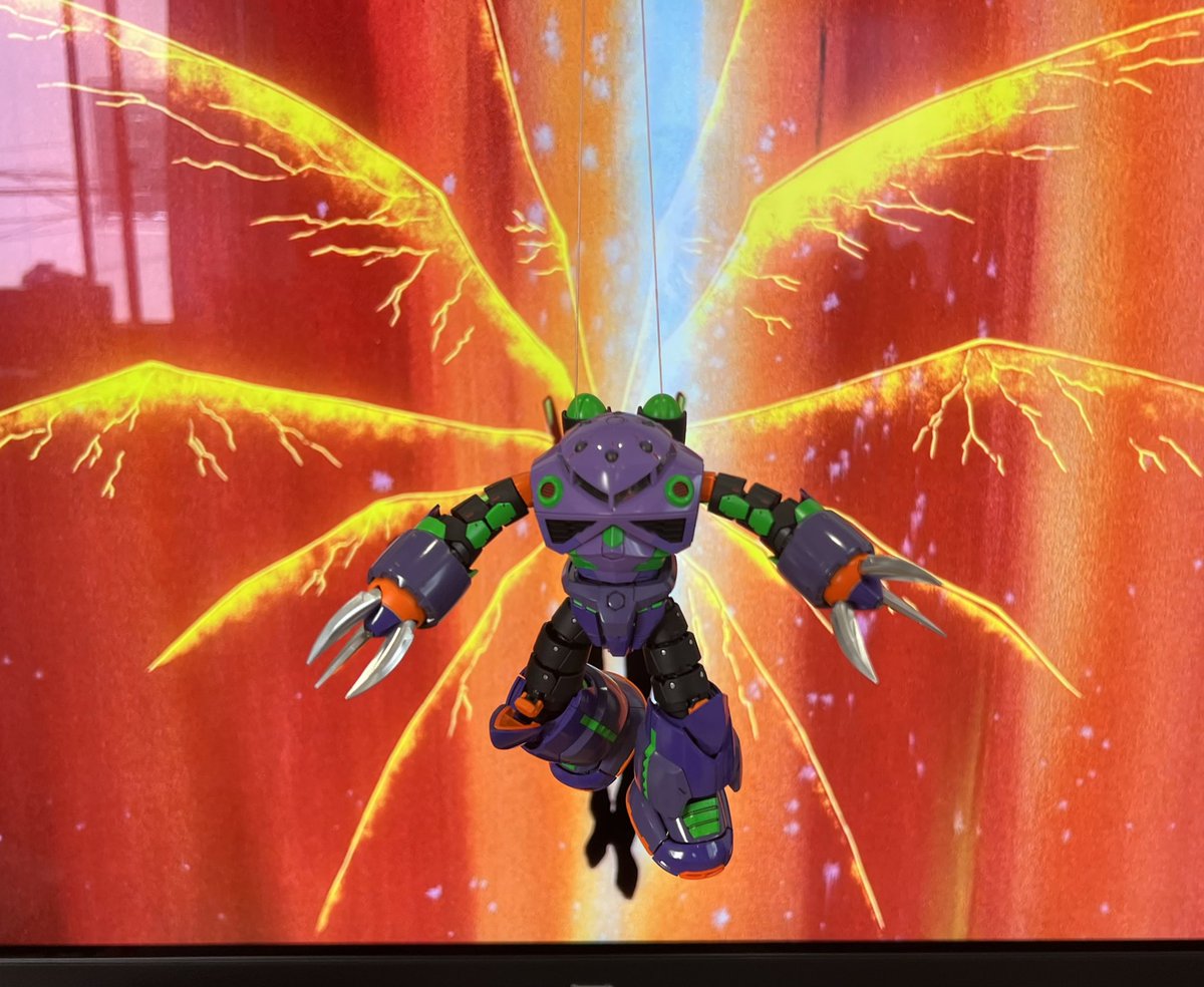 RGズゴック！ 紫4色のカラーモジュレーションと、ビビッドな緑/橙で