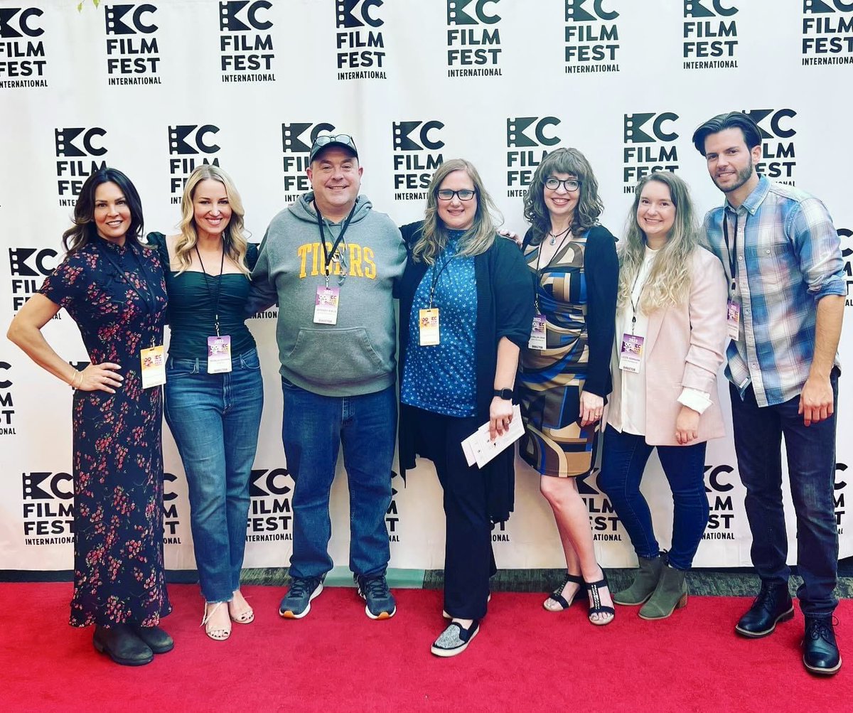 schifflifilms's tweet photo. Very exciting to speak about the Missouri Stories Production Lab and share our short film BOYMOM at the Kansas City Film Fest! #filminmo #filminkc - Collin https://t.co/hAcxOqc90v