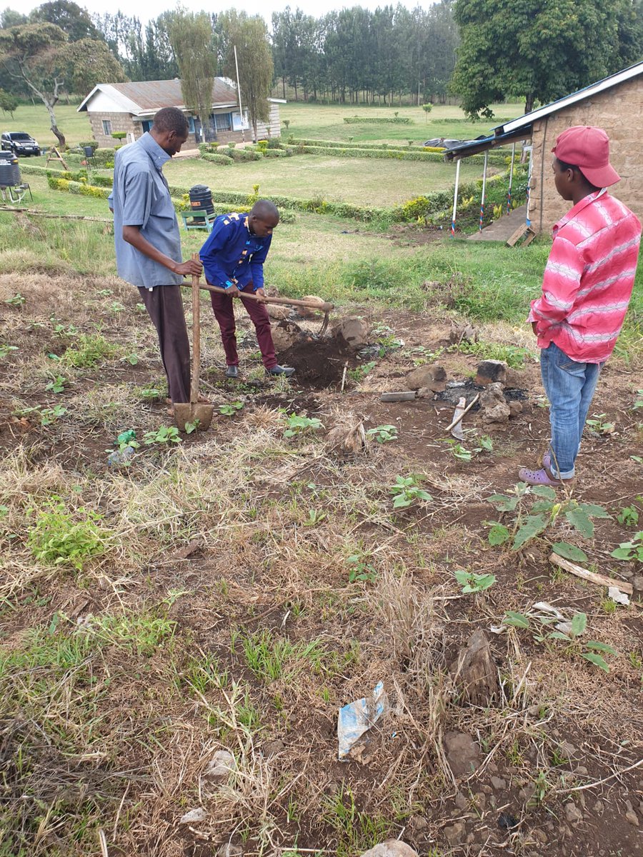 KUGreenEduHub's tweet photo. The best time to plant a tree was 20 yrs ago. The second best time is now.
Preparations by @kemukenya PARG to plant #trees at Gichunge Pri Sch
The exercise will create #Awareness among the pupils &amp; institution abt their role in combatin #climatechange 
#climateuni
#ClimateCrisis https://t.co/SDgYz8HR2l
