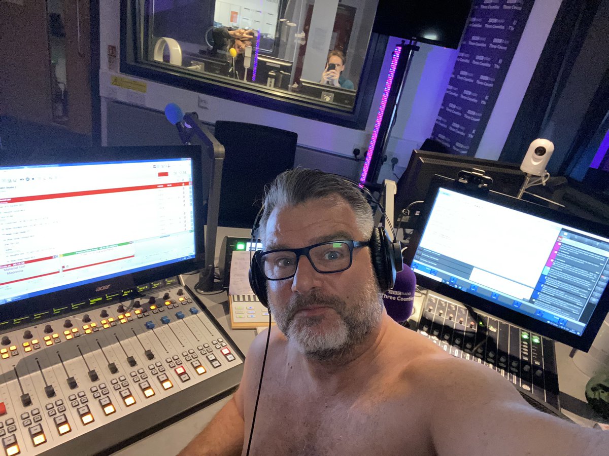 Andy Collins tweet media
