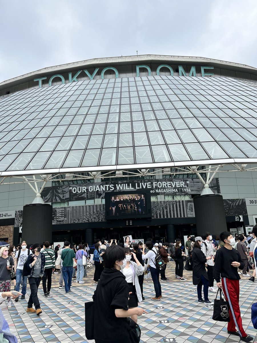 y7fen's tweet photo. お久しぶりでーす
23日の東京ドーム参戦してからTwitter見ててまたしたくなって2年ぶりに戻ってきました
前絡んで人も初めての人もどしどし絡んできてください
#TWICE #ONCE #ONCEさんと繋がりたい #onceでいいねした人全員フォロー #TWICE_4TH_WORLD_TOUR_IN_JAPAN https://t.co/Q0PO8n67jA