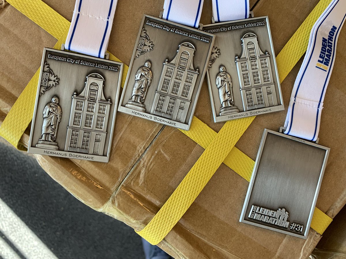 WandelLeidenMar's tweet photo. Zo, dat was een leuke Koningsdag. Hopelijk heb jij ook genoten. Nu weer nadenken over waar wij in het weekend gaan wandelen. En o ja, ook nog even inschrijven voor Leiden Marathon Wandelen over twee weken. https://t.co/LOzghD6WNA https://t.co/hwFcD0ac6t