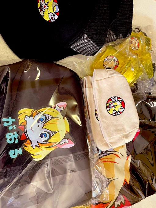 ふたば学園祭に持っていくがおちゃんグッズがとどいたよ 