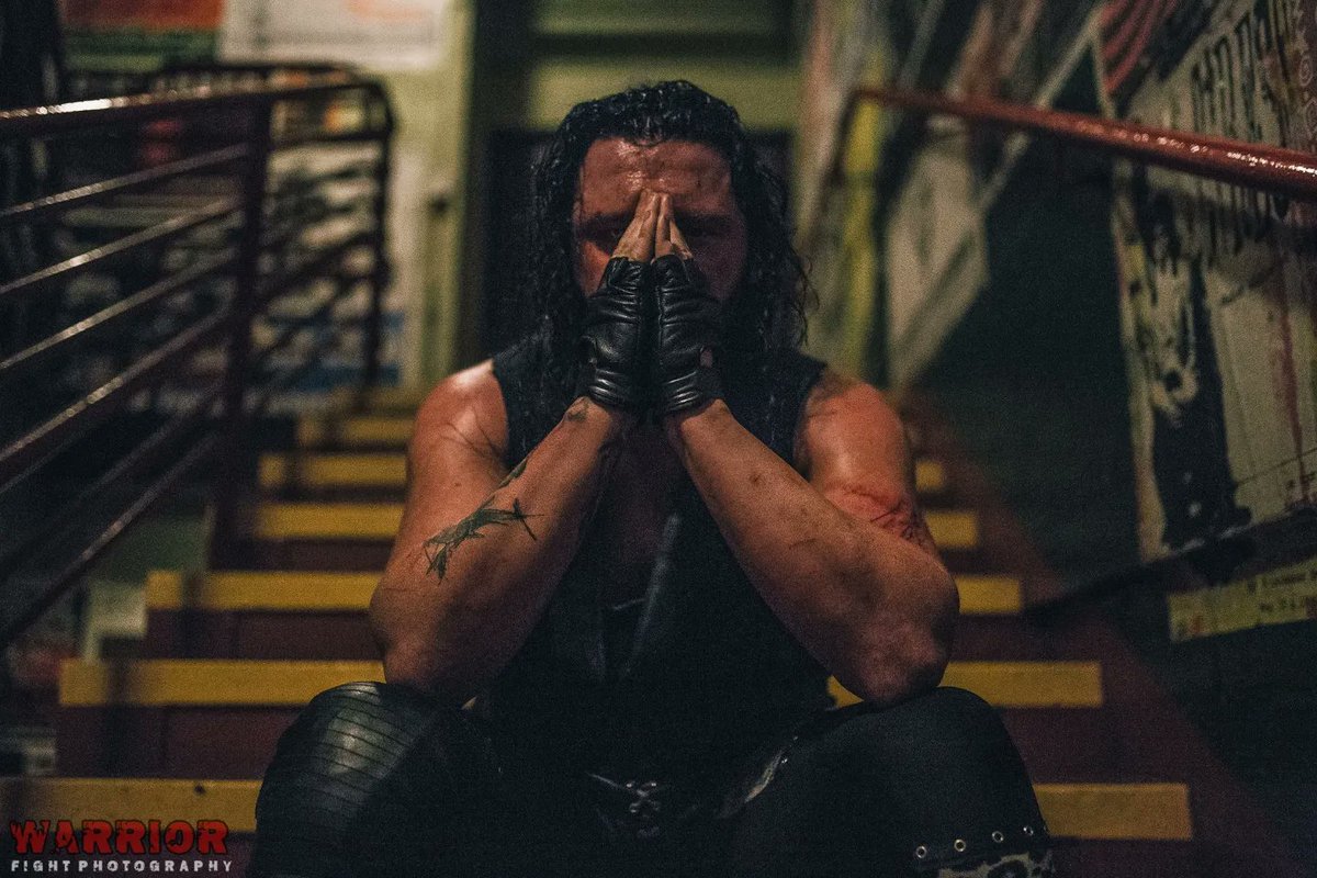 warrior_photo's tweet photo. Jester and @DMcIntyreWWE immediately after their infamous match at the barras. #wrestling #glasgow #history https://t.co/fN5vxyG7oP