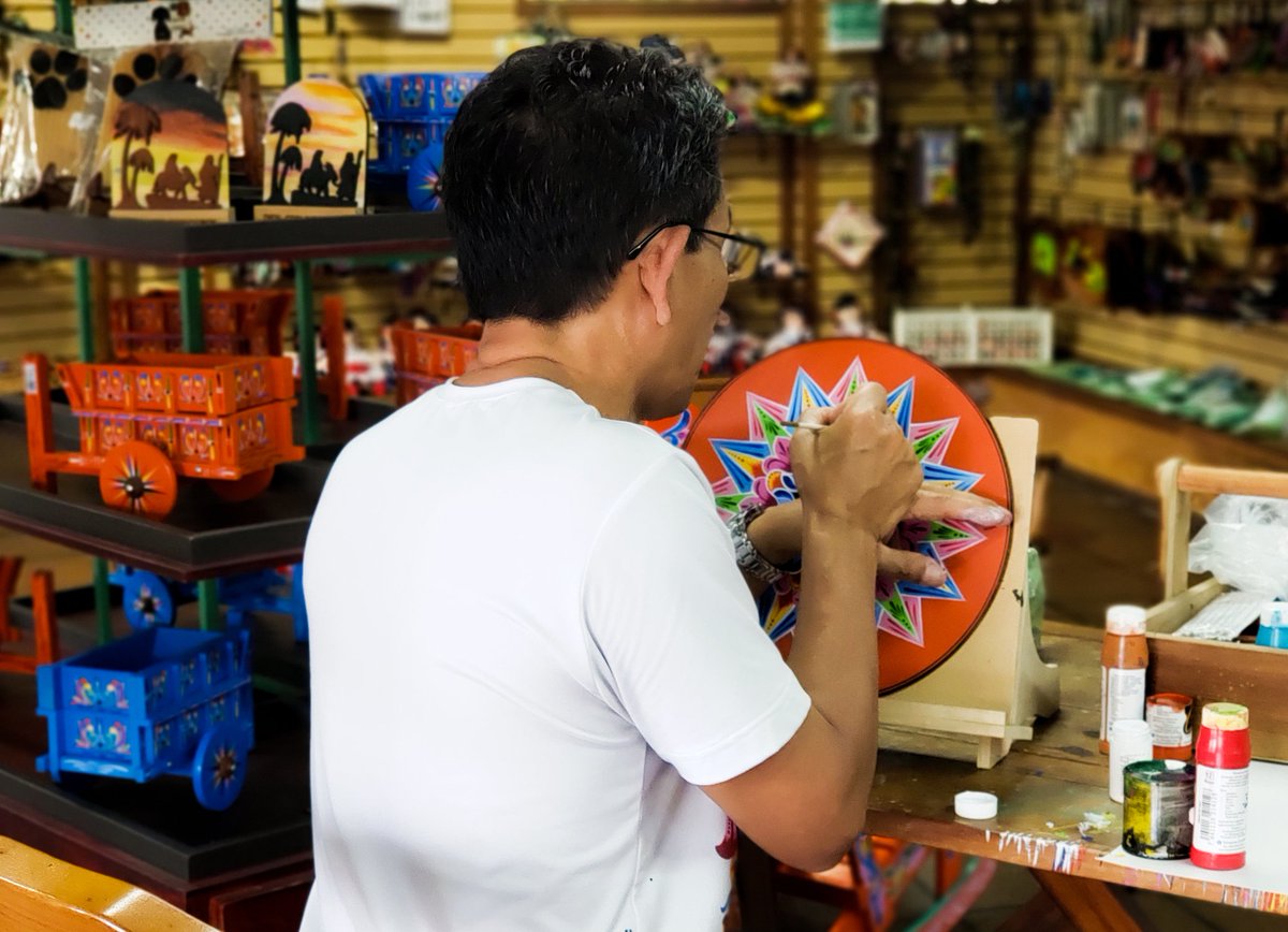 joservable's tweet photo. Sarchí, Costa Rica. #sarchi #CostaRica https://t.co/LVbfQL1I2i