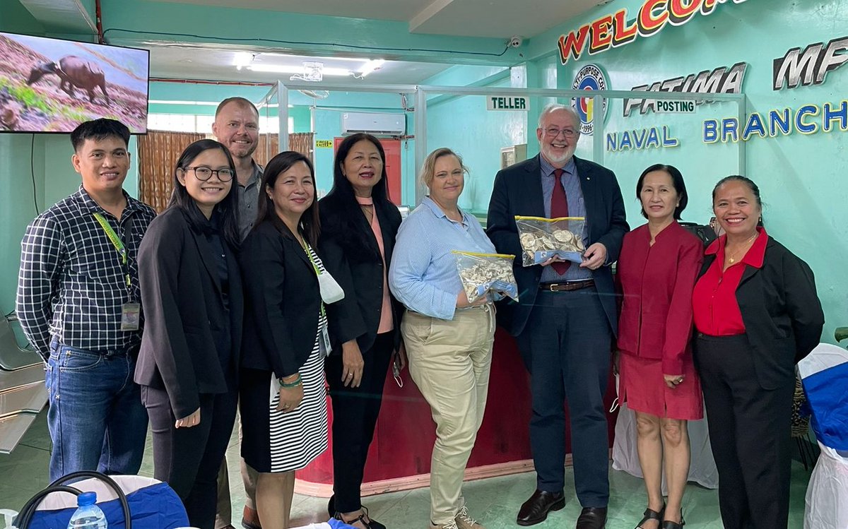 AusAmbPH's tweet photo. Great to visit beautiful Biliran province π΅π and see how Australia is supporting local communities through reforestation and job and income creation for women-led small farming businesses. @ACIARAustralia @FSSI_Ph @IWASEAN #FPSDC https://t.co/hxgvrCBWRV