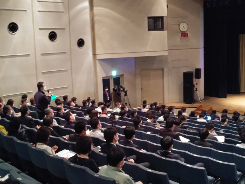 三上絵里 (YDMWVVf0MzdPWgm) / Twitter