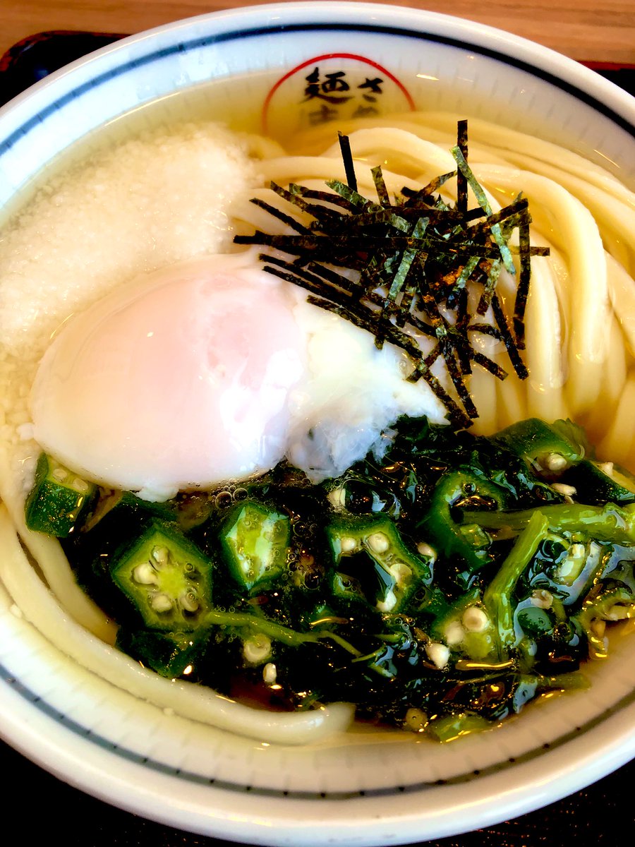 ひやかけととろうどん食べてみた😄 とろろに釣られ食べてみたが、んー私は普通のぶっかけとかの方が美味しいかな😅暑いから丁度いいっちゃいいんだけどね😊✨