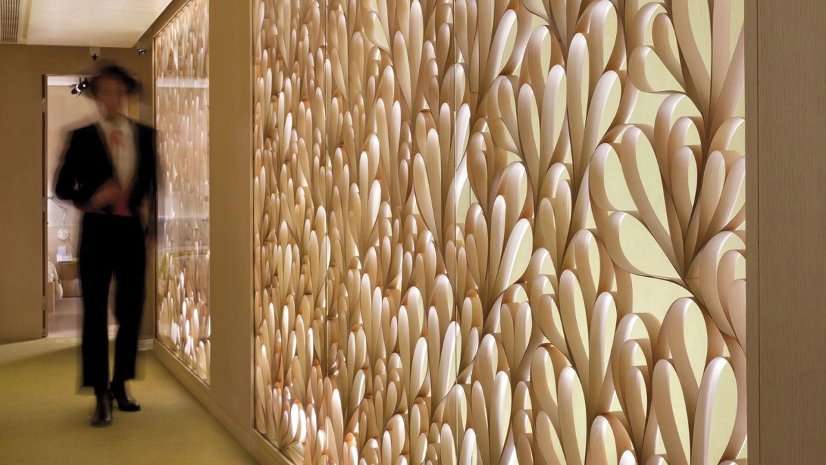 En este #hotel de Hong Kong el #equipo LOGRAN ha diseñado hasta el último detalle: mesitas de noches esculpidas en roble, cucharas talladas a mano, paredes que son grandes lámparas... buscando un #diseño de frescura mediterránea, desinhibido y cosmopolita.
buff.ly/3EErKmA