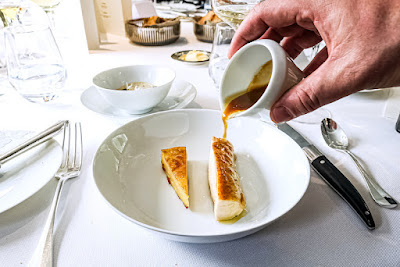 parisladouce's tweet photo. Nos Adresses : Le chef Frédéric Anton imagine un menu gastronomique autour de la cuvée millésimée Louis Salmon 2008 de la Maison @_Billecart Salmon - À partir du 1er mai au restaurant Le Jules Verne
https://t.co/RoFYdJ52Mh
#louissalmon #billecartsalmon #fredericanton #julesverne https://t.co/zrwHiZ5Jdx