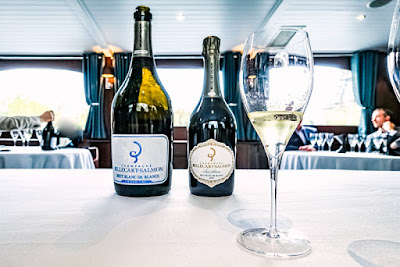 parisladouce's tweet photo. Nos Adresses : Le chef Frédéric Anton imagine un menu gastronomique autour de la cuvée millésimée Louis Salmon 2008 de la Maison @_Billecart Salmon - À partir du 1er mai au restaurant Le Jules Verne
https://t.co/RoFYdJ52Mh
#louissalmon #billecartsalmon #fredericanton #julesverne https://t.co/zrwHiZ5Jdx