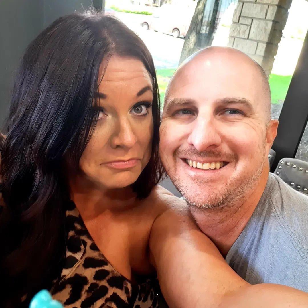 GOBrienOfficial's tweet photo. My wifeyโs and my 1st anniversary. Started with lunch at Nolaโs in Tulsa, Murder Escape Room, go-cart madness, couples massage, dinner at Bird & Bottle, and finished off the night with some karaoke. Perfect day. #anniversary #lovemywifey #midweekgoals @CostelloKasi https://t.co/zGma2wrN33