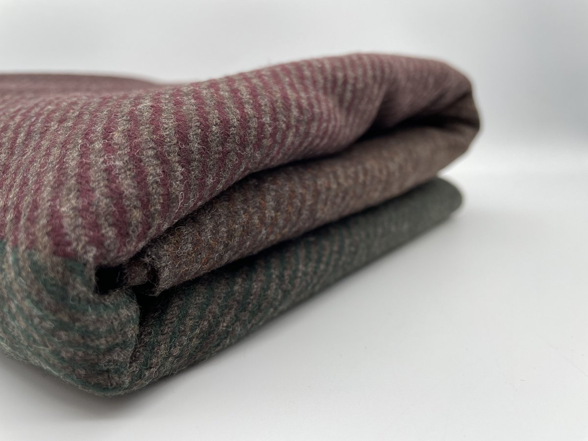 KabbaniTextiles's tweet image. Brown, green and maroon wool finished with a chevron design, perfect for all them little #patchworking jobs. Made from 100% wool and each piece is 2.80 eters long by 60cm wide. On my #eBay 

ebay.co.uk/itm/2949539369…

#madeinengland #patchwork #tweed #wool #remnant