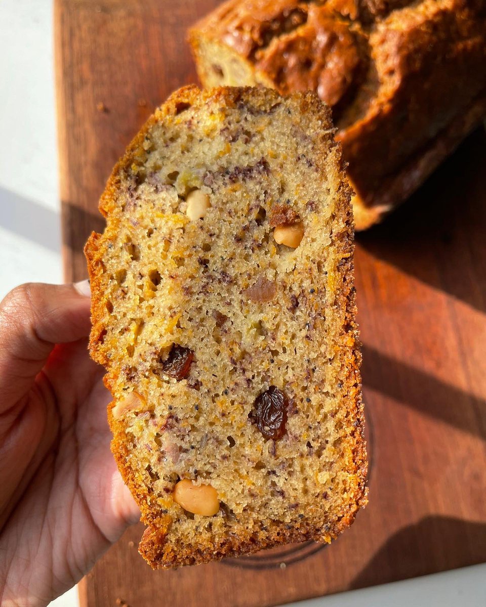 Kiritubobo's tweet photo. Rain 🌧 calls for banana bread and a hot cup of coffee ☕️ 
Call us 0792189915 https://t.co/LEczKX6rO4