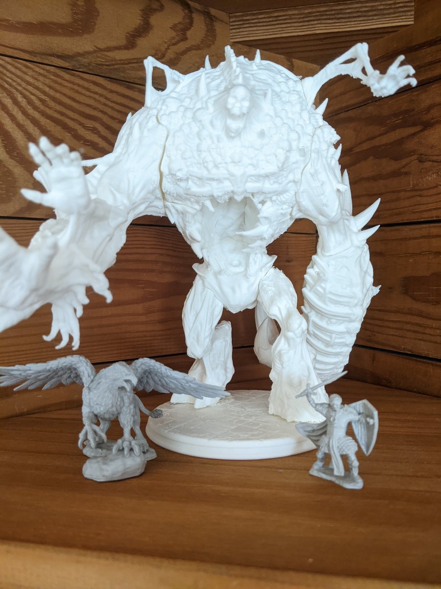 The default scale of this thing makes me want to homebrew building damage and print rubble for a siege battle @CometLordMinis 
#necromancy #necromancer #fleshgolem #minion #minions #monster #3Dprinting #DnD  #3dprintedtabletop #tabletopgames #penandpaperrpg #ttrpg #RPG #undead