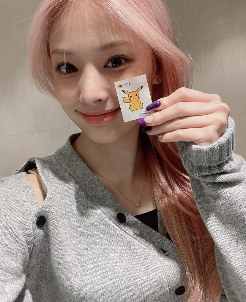 picsjinni's tweet photo. hi! this is a new acc dedicated to posting lq pics, photoshoot pics and alot more of #JINNI from #NMIXX !! ♡ rts are rly appreciated! #지니  #최윤진 https://t.co/q3hq1ft7cd