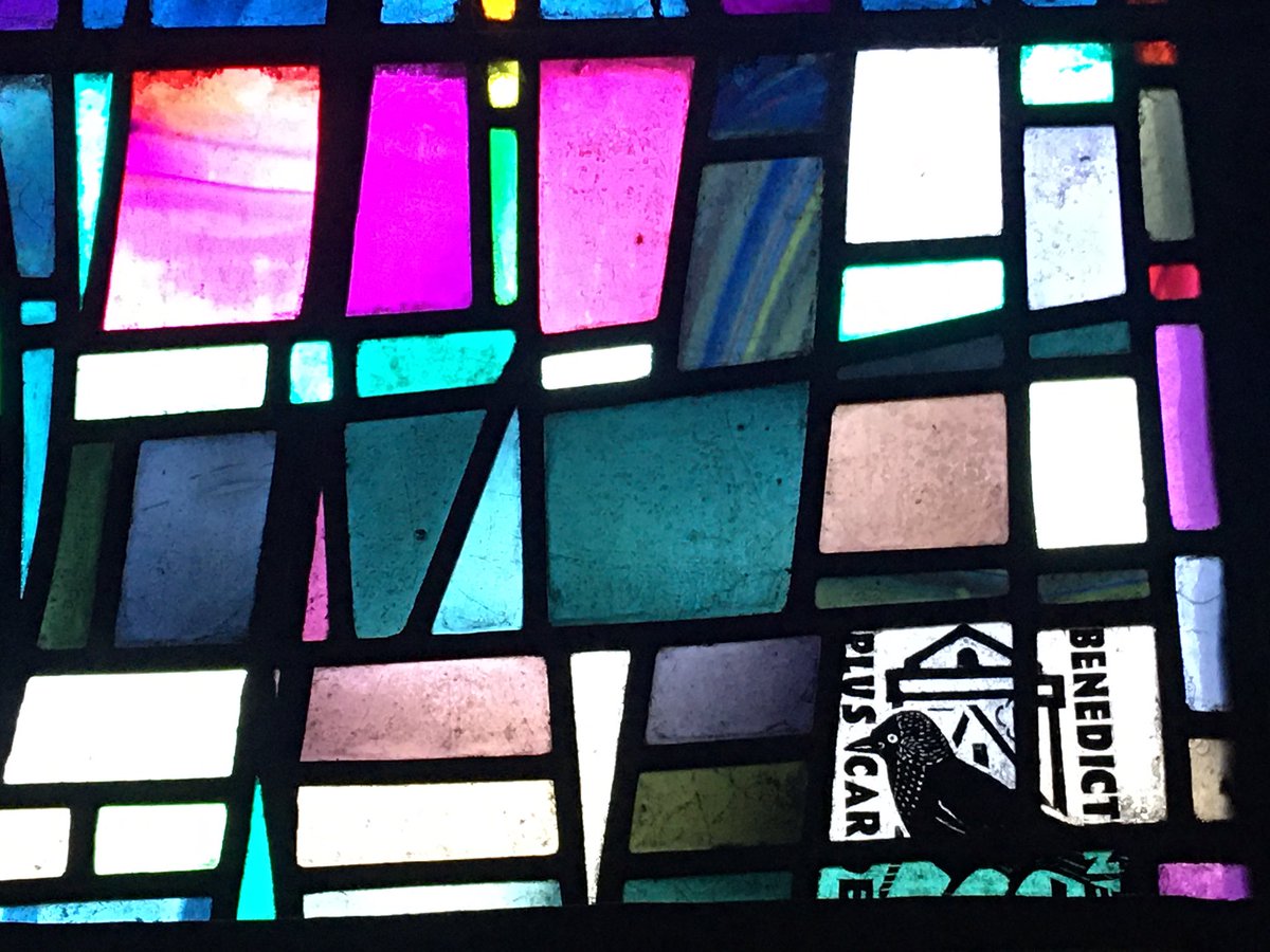 I love this little perched bird 

Quietly gracing a gorgeous window of #Pluscarden benedictine abbey 

a fabulously peaceful place in a serene glen south west of #Elgin 

And the only medieval British monastery still being used for its original purpose.