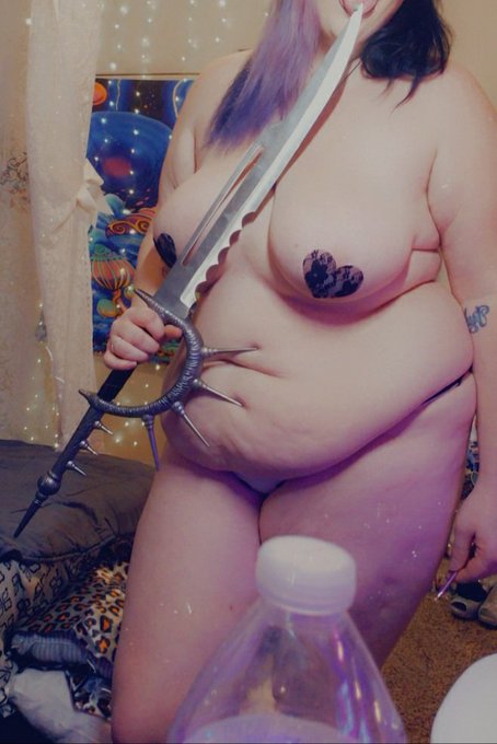 #bbwfreaks #bbwhomemade #bbwgoth #bbwbigbutt #bbwbootylicious #SUGA #dommymommy #dome #dom #onlyfansgirl