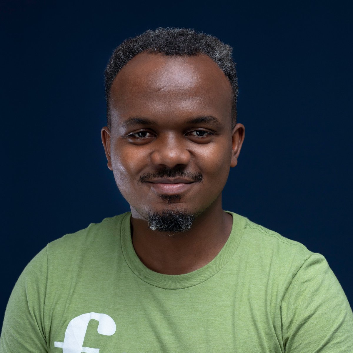 DiMajor_Ke's tweet photo. New profile pic ... #NewProfilePic #Scienartist #DiMajor #thursdaymorning #ThursdayMotivation https://t.co/XgoDJdLS4Q