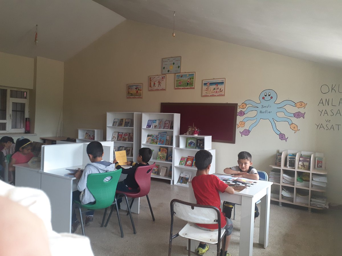 Kütüphanede okuyoruz  🌸
<a href="/diclemem21/">Dicle İlçe Milli Eğitim Müdürlüğü</a> <a href="/Diyarbakirmem/">Diyarbakır İl Millî Eğitim Müdürlüğü</a> <a href="/kitapdiyarbakir/">Kitap Diyarbakır</a>