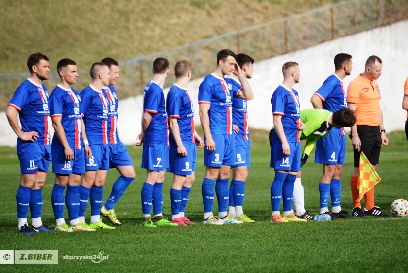 Granat1928's tweet photo. W 25. kolejce Hummel IV ligi wygraliśmy 2-1 (0-0) z Olimpią Pogonią Staszów 👏

Bramki dla Granatu: Styczyński 54, Sot 90+1
Bramka dla Olimpii Pogoni Staszów: Markowicz 59

Kolejny mecz: Korona II Kielce - Granat Skarżysko, sobota, 12:00. https://t.co/fcO7PfkpSI