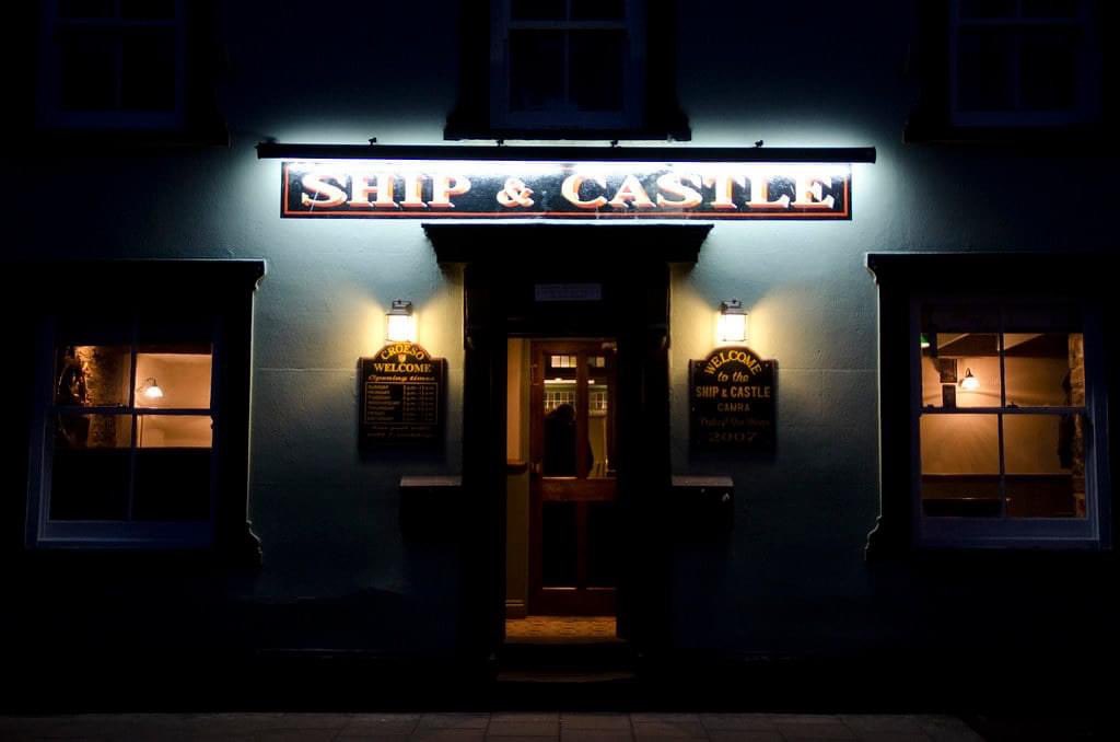 Côr Meibion Aberystwyth (@cormeibionaber) on Twitter photo Tonight - heno - 8pm/8 o’r gloch 🎶
Can’t wait <a href="/ShipCastleAber/">Ship & Castle</a> - methu aros!💙
#cormeibionaberystwyth #cefnogircelfyddydau #supportthearts #yagym Tonight - heno - 8pm/8 o’r gloch 🎶
Can’t wait <a href="/ShipCastleAber/">Ship & Castle</a> - methu aros!💙
#cormeibionaberystwyth #cefnogircelfyddydau #supportthearts #yagym