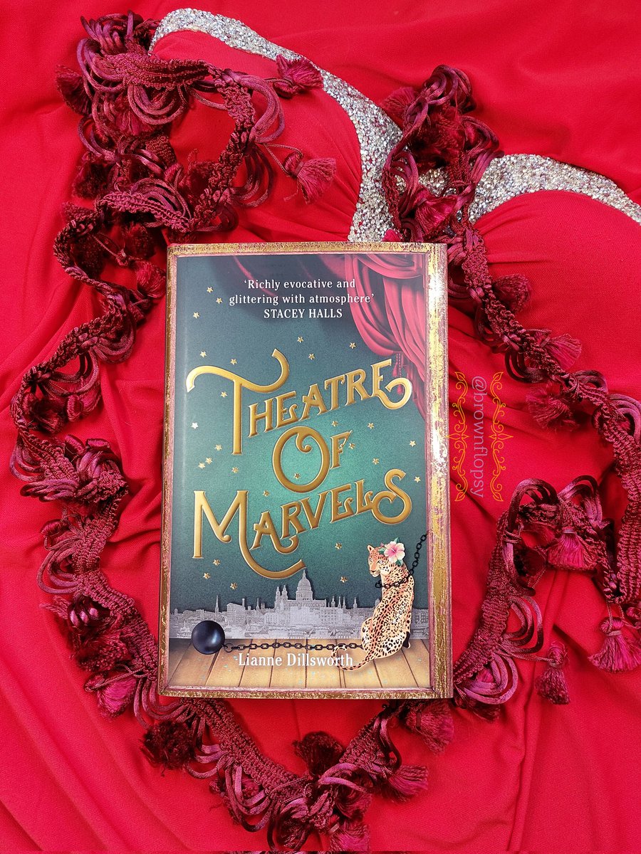 Happy publication day to this little beauty! #TheatreOfMarvels by @LianneDWrites @HutchHeinemann 🎉🎉🎉