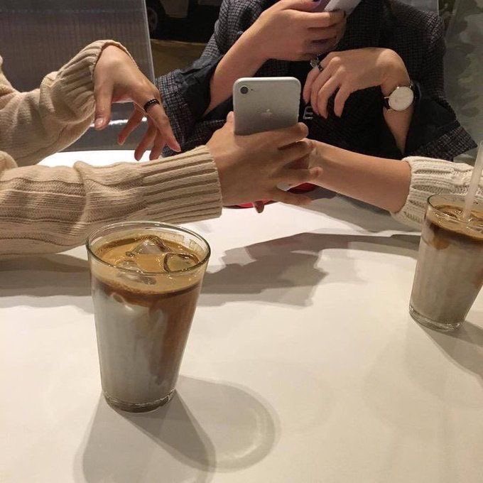 quick coffee with them. @psychzpnt_ i can’t tag u TT