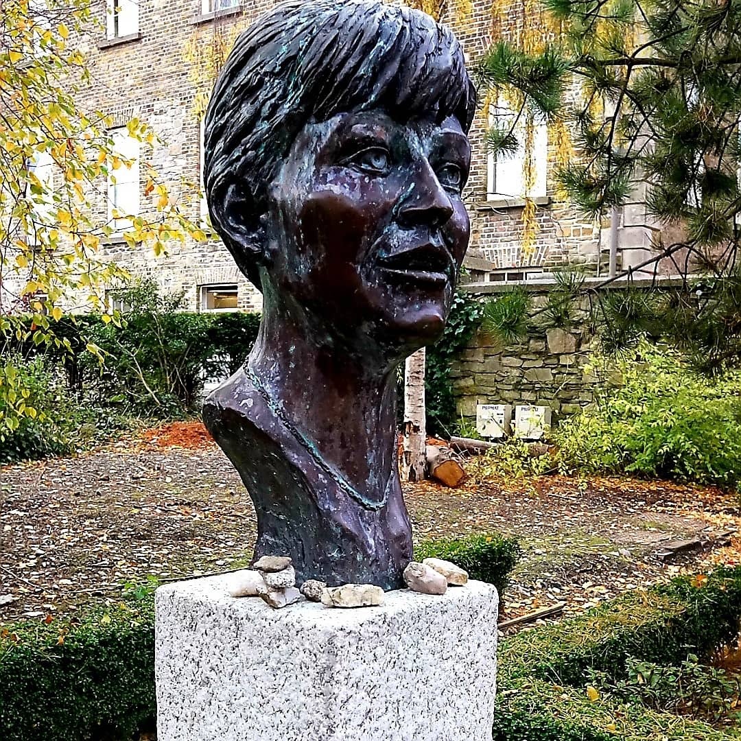 Workers Memorial Day 2022 I reflect on all working people who loss their life because of their job. I remember Veronica Guerin, Martin O'Hagan and Lyra McKee as well as all journalists who have lost their lives as a result of doing their jobs. 